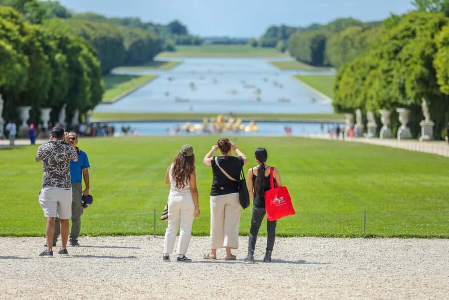 Versailles Palace and Gardens Entry with Seine river Cruise - The French-style gardens need more than a quick glance