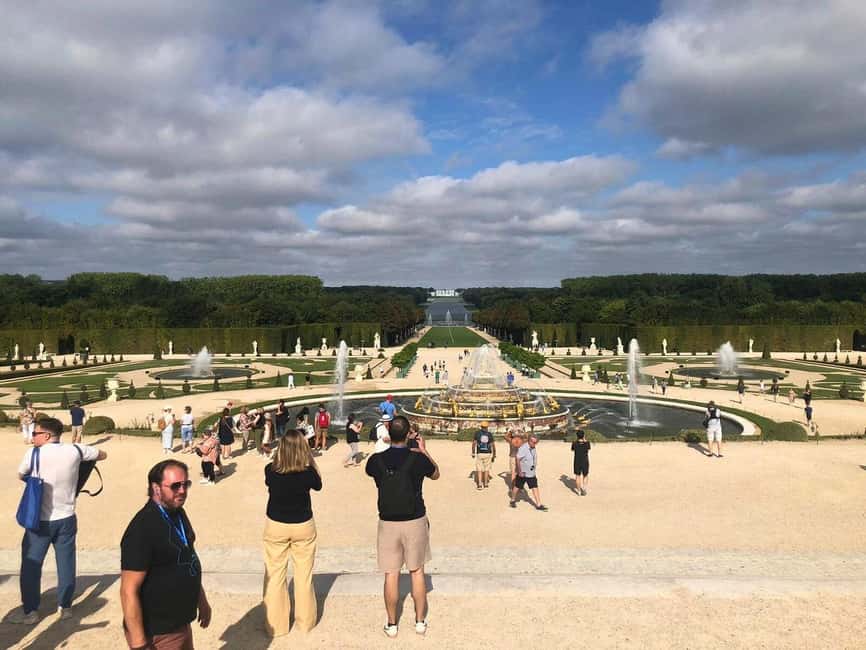 Versailles: Palace & Gardens Guided Tour with Entry Tickets - The King’s Grand Apartment and the language of power