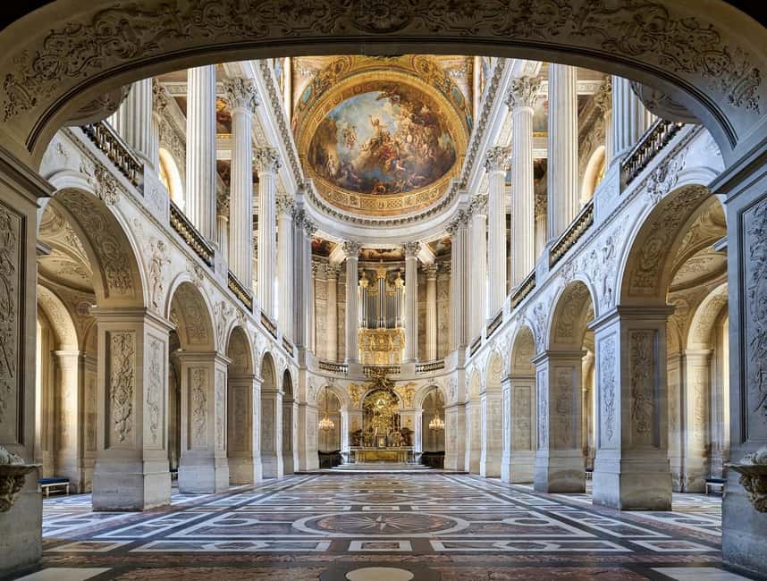 Versailles: Palace & Gardens Guided Tour with Entry Tickets - Walking, crowds, and access concerns