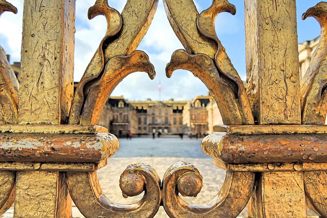 Versailles Palace & Gardens Tour with Transport from Paris - The gardens: a huge royal project in limited time