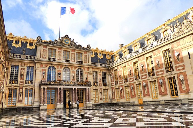 Versailles Palace & Gardens Tour with Transport from Paris - Transport, group size, and the pace of the day