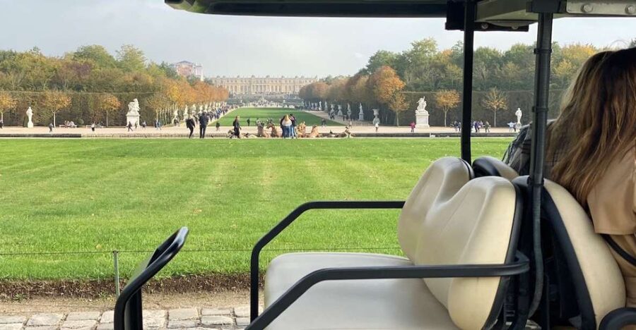 Versailles: Royal Palace & Gardens Private Golf Cart Tour - Touring the gardens by cart