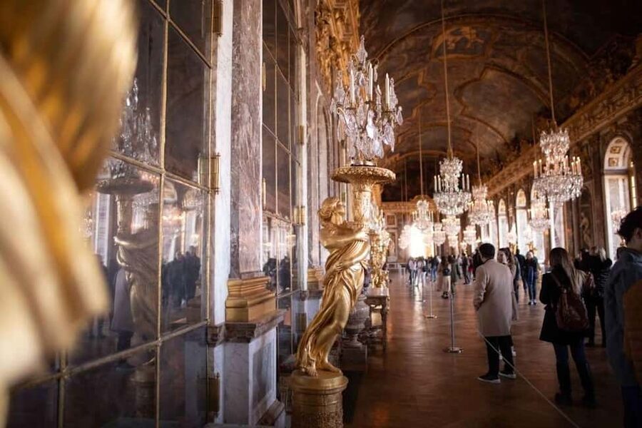 Versailles: Royal Palace & Gardens Private Golf Cart Tour - The Hall of Mirrors and Royal Chapel