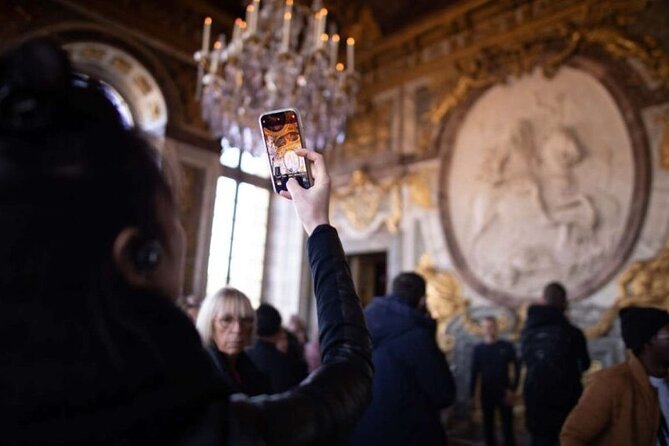 Versailles Royal Palace & Gardens with Exclusive Petit Apartments - Key points at a glance
