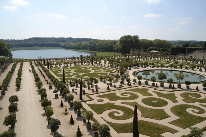 Versailles Royal Palace & Gardens with Exclusive Petit Apartments - Is $323.31 good value?