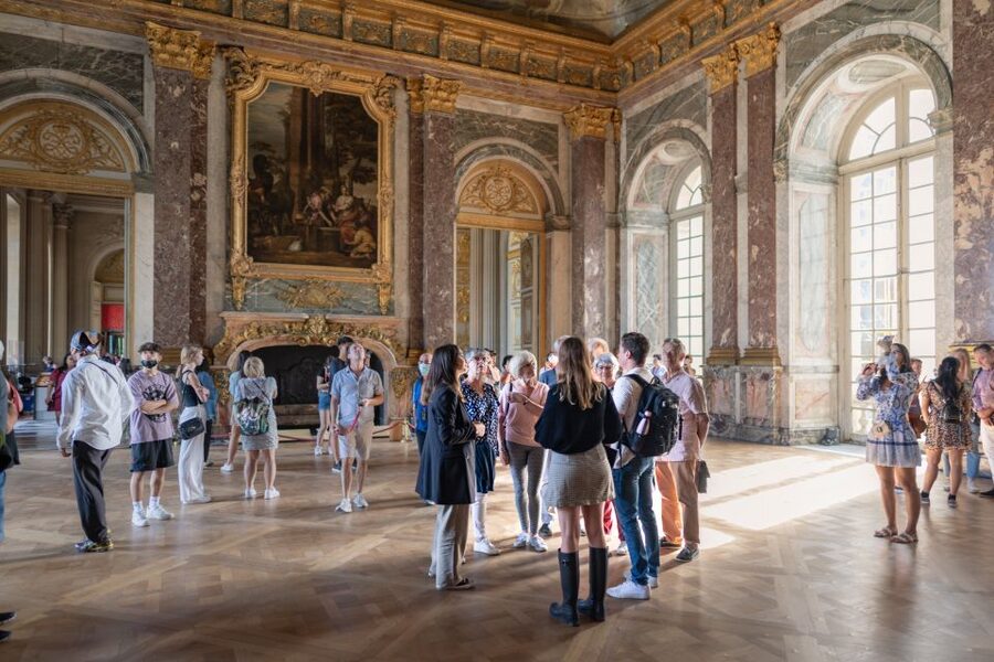 Versailles: Skip-the-Line Versailles Palace and Gardens Tour - Should you book it?