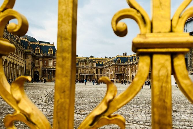 Versailles Small Group Tour from Paris Palace Gardens - Key points at a glance