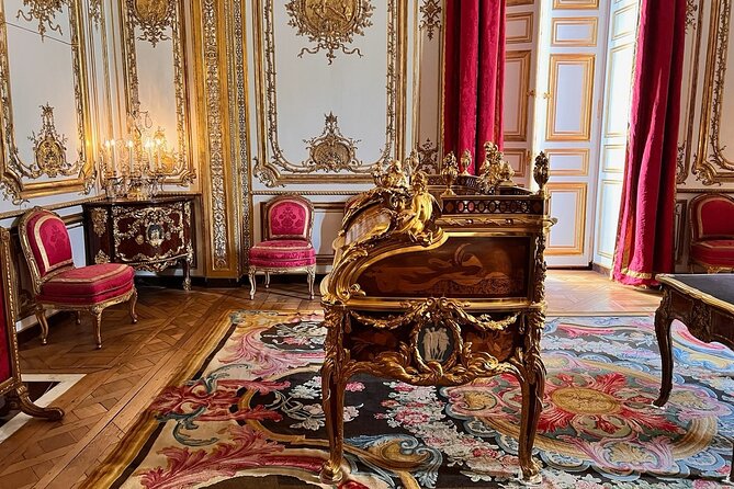Versailles Small Group Tour from Paris Palace Gardens - The Hall of Mirrors and the political theater of Versailles