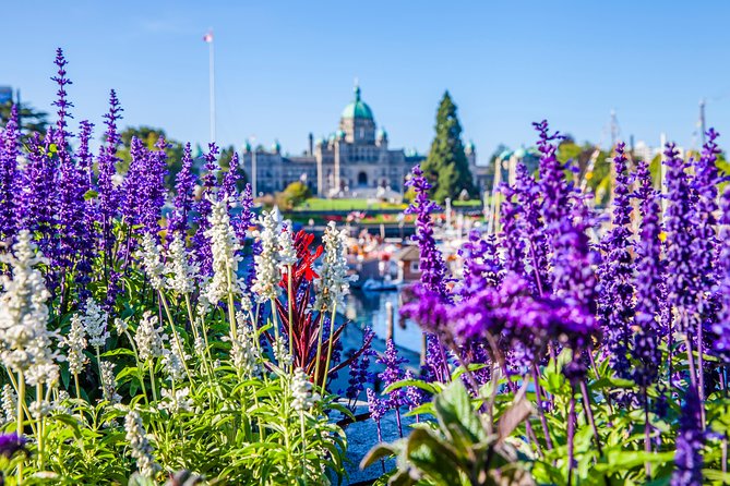 Victoria & Butchart Gardens Tour with Ferry from Vancouver - What the guides add to the day