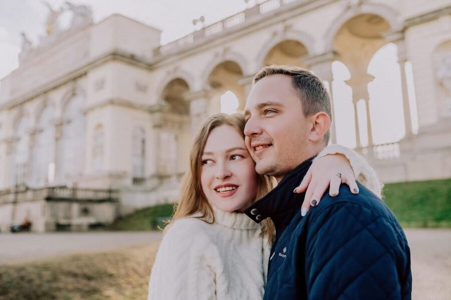 Vienna: Private Schönbrunn Gardens Photoshoot - How the photographer shapes the experience