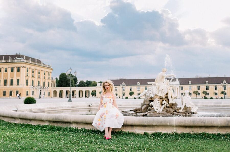 Vienna: Private Schönbrunn Gardens Photoshoot - Who should book this experience?
