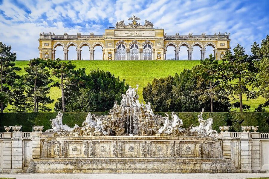 Vienna: Schönbrunn Palace & Gardens Skip-the-Line Tour - What two hours really gives you