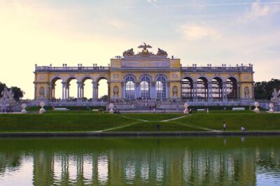 Skip the Line Schönbrunn Palace and Gardens Guided Tour