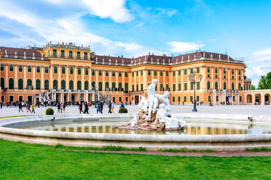 Vienna: Skip-the-Line Schönbrunn Palace and Gardens Tour - Why Schönbrunn deserves a place in your Vienna plan
