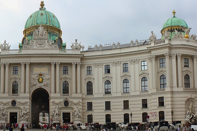 Vienna Skip-The-Line to Hofburg Palace, Sisi Museum and Gardens - Starting with the Hofburg courtyards and gardens