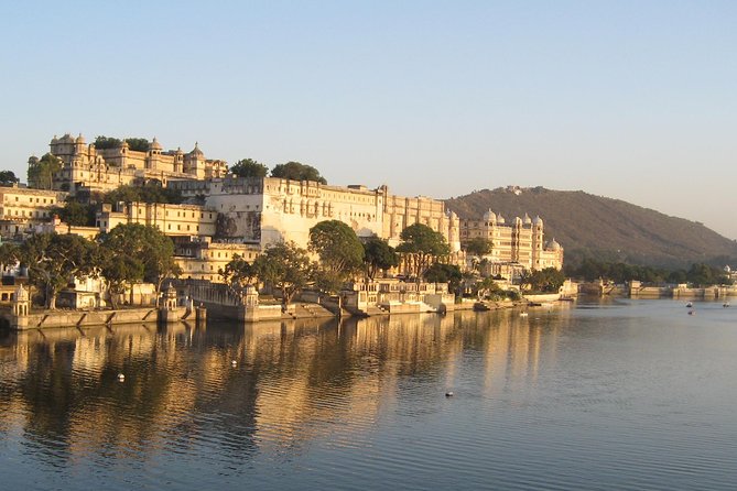 Visit to Sahelion Ki Bari, Garden of the Maidens, Udaipur - From Your Hotel to the Garden