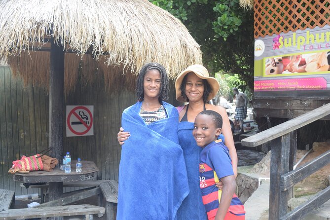 Volcanic Tour and Botanical Gardens - Lunch, bananas, and small personal touches