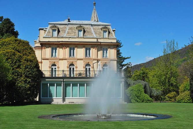 Walking tour with a private tour guide in the botanical gardens of Villa Taranto - Meeting Giulia Ferrari at 9:30 a.m.