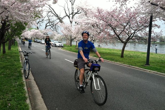 Washington DC Cherry Blossoms By Bike Tour - Bikes, children, and comfort