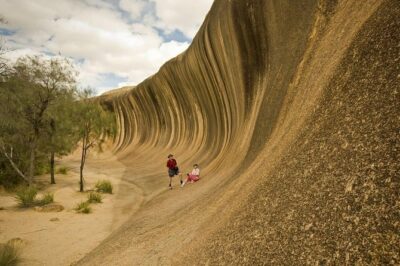 Wave Rock, York and Aboriginal Cultural Day Tour from Perth