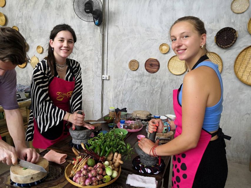 We Cook Thai Home Garden Cooking School - From Chiang Mai market to garden kitchen