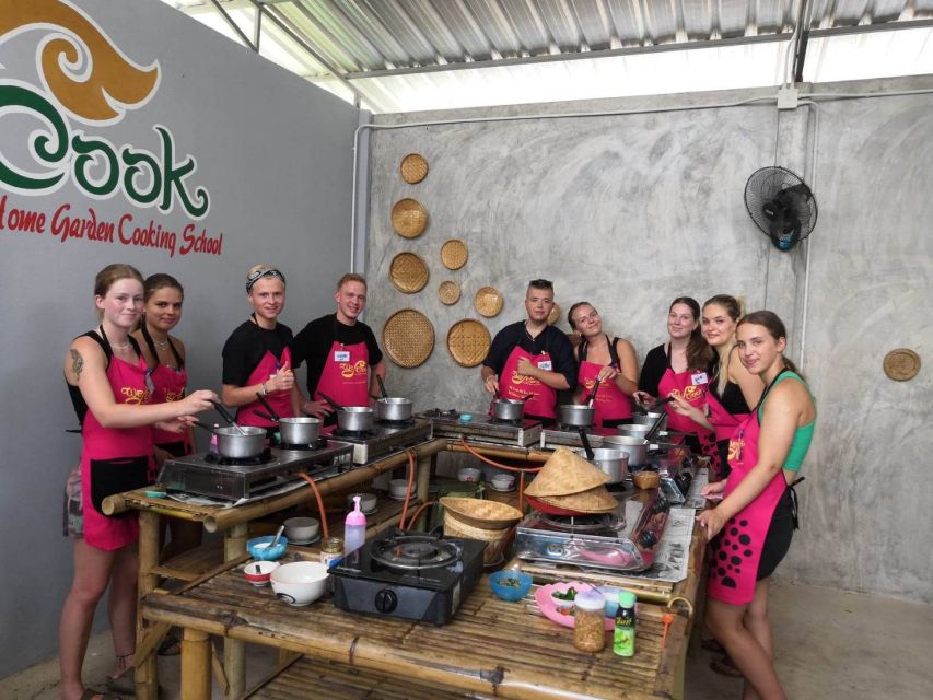 We Cook Thai Home Garden Cooking School - Choosing your Thai menu