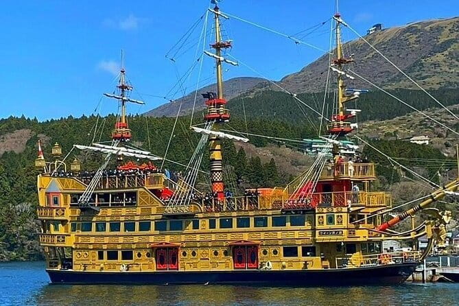 Wonderful Peaks & Peace: Mt. Fuji, Fuji Stupa & Hakone Tour - Kitaguchi Hongu Fuji Sengen Shrine: a quieter spiritual stop