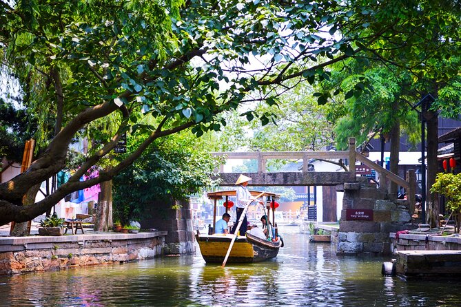 Zhujiajiao and Yu Garden Tour with Wonton Making in Shanghai - Finishing at the Bund